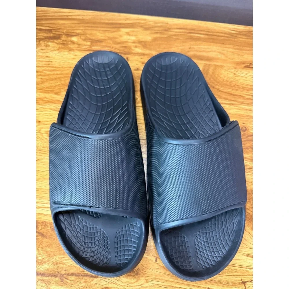 Sovella Men's Black Recovery Adjustable Strap Comfort Slide Sz 11 NWOTS